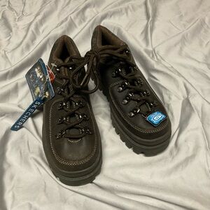 Skechers women’s Black Hiking Shoes